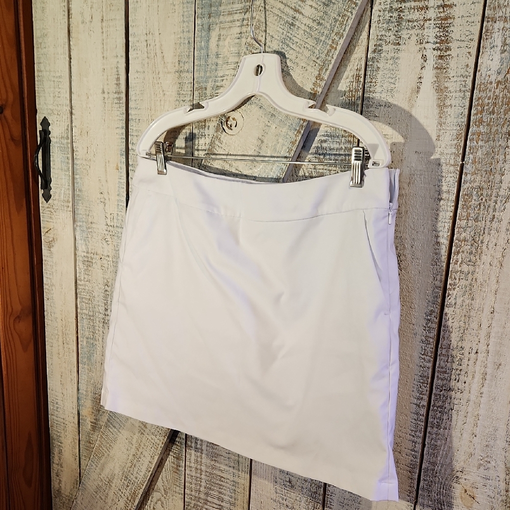 Nike White Mini Pencil Skorts Casual